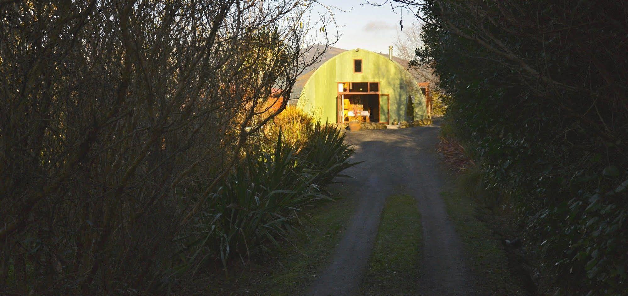 Barn Bed And Breakfast Waitati Extérieur photo