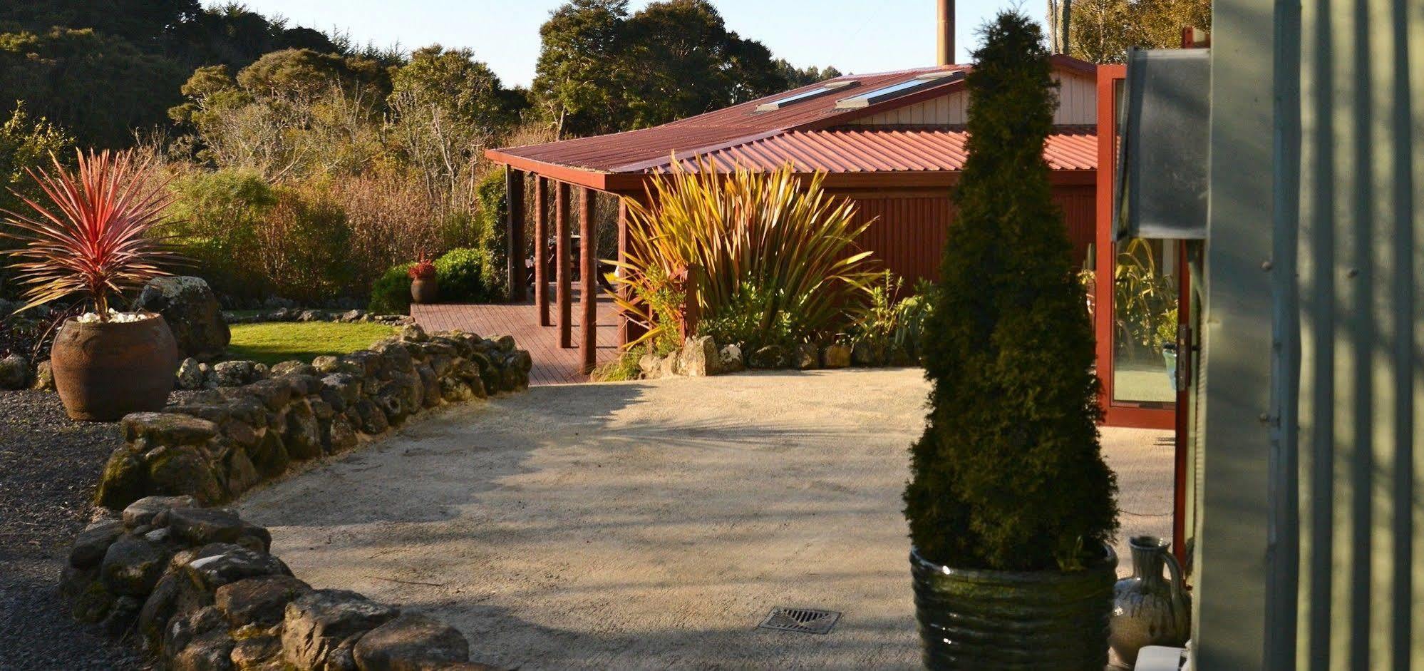 Barn Bed And Breakfast Waitati Extérieur photo