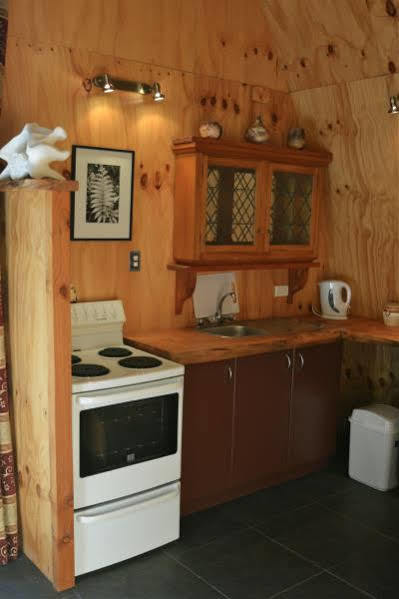 Barn Bed And Breakfast Waitati Extérieur photo